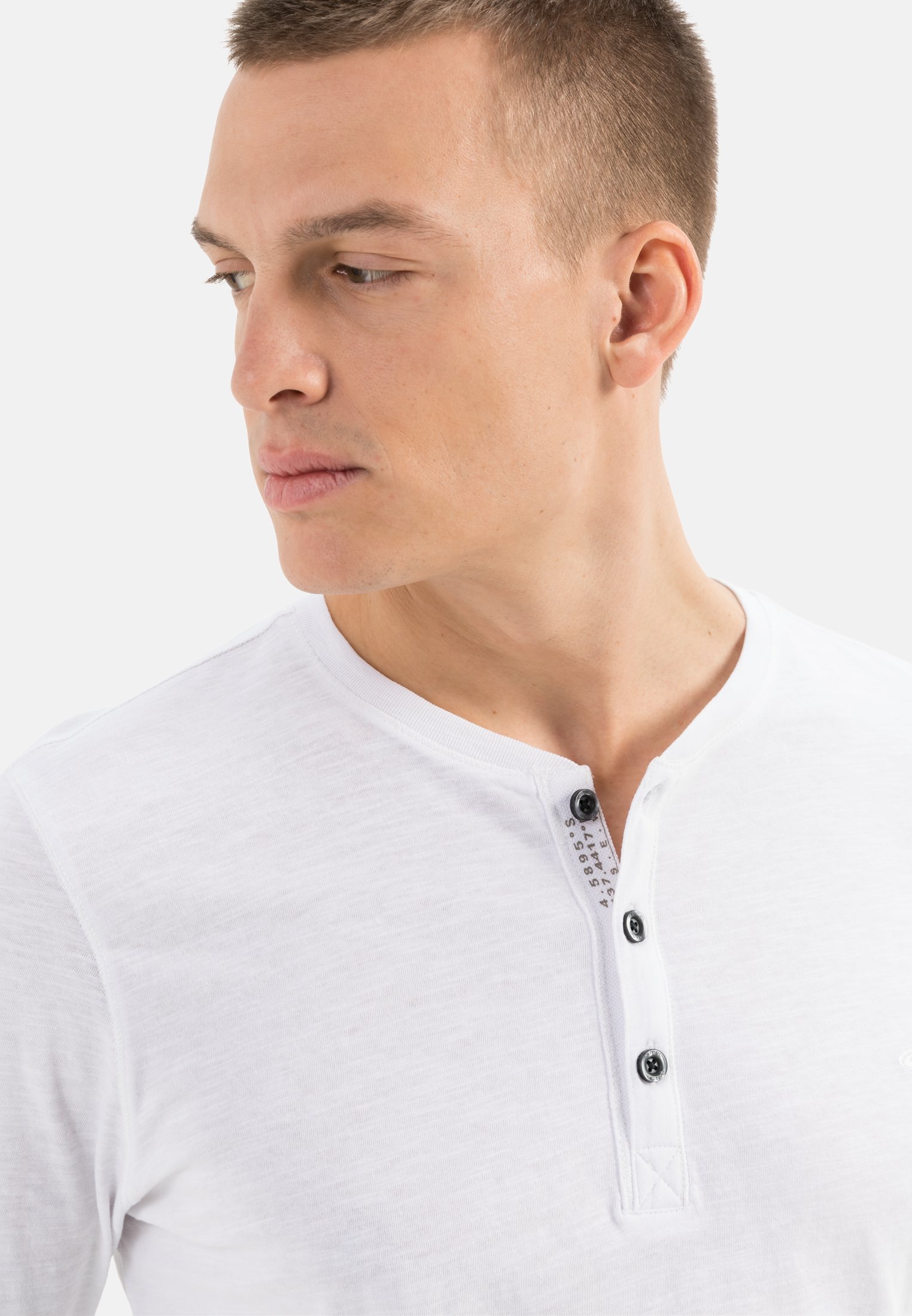 Camel Active Lightweight long-sleeved shirt with henley collar in pure organic cotton